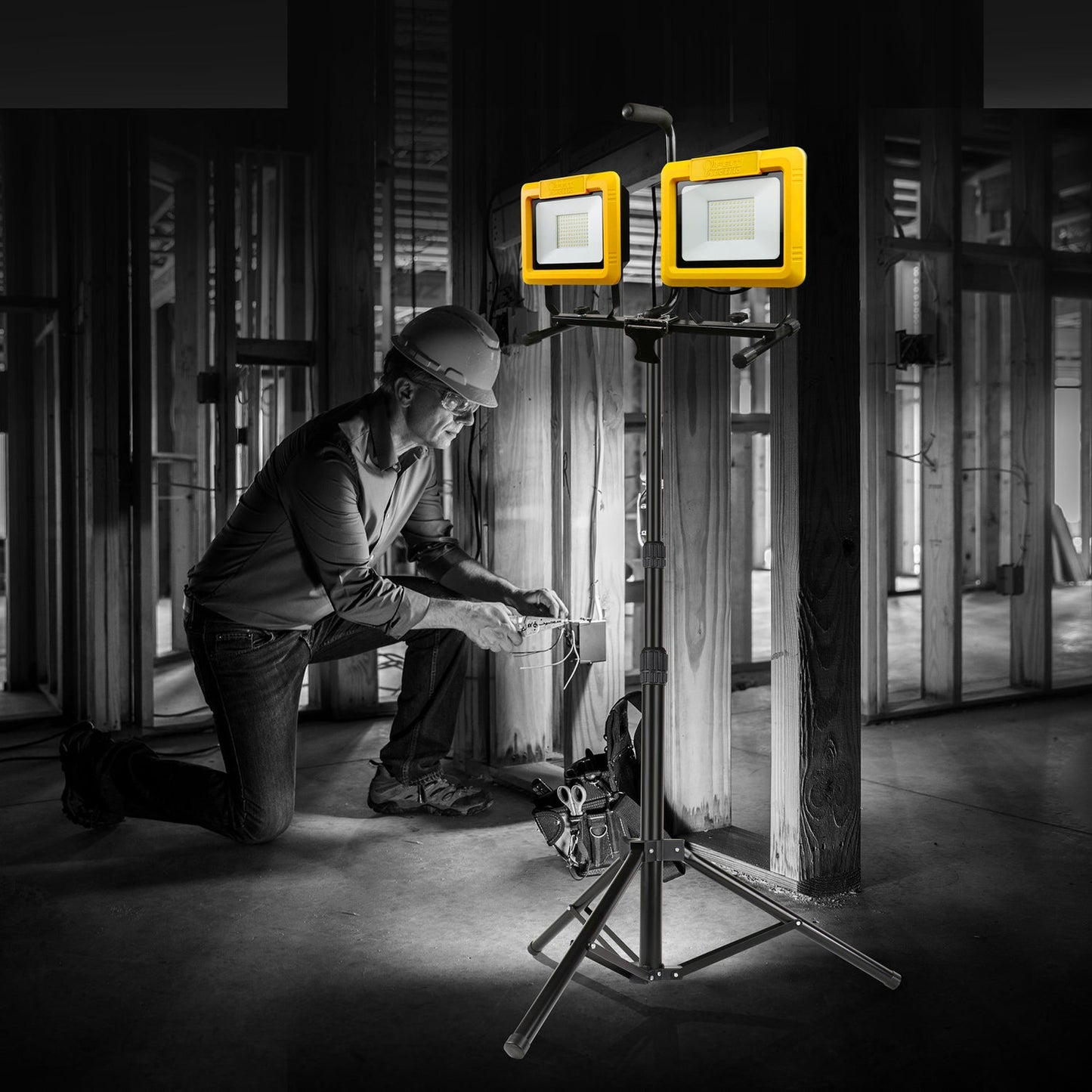 Feit Electric WORK14000XLTPPLUG 14000 Lumens Plug-in LED Worklight With Tripod