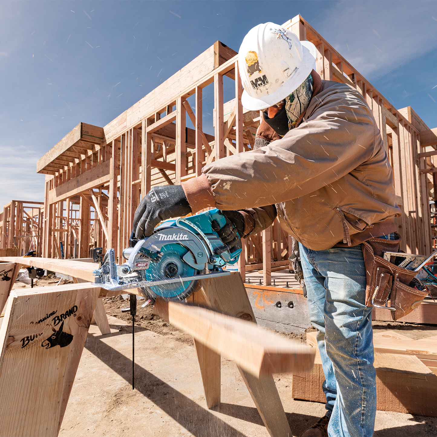 Makita GSR01M1 40V max XGT® Brushless Cordless Rear Handle 7‘1/4 Circular Saw Kit (4.0Ah)