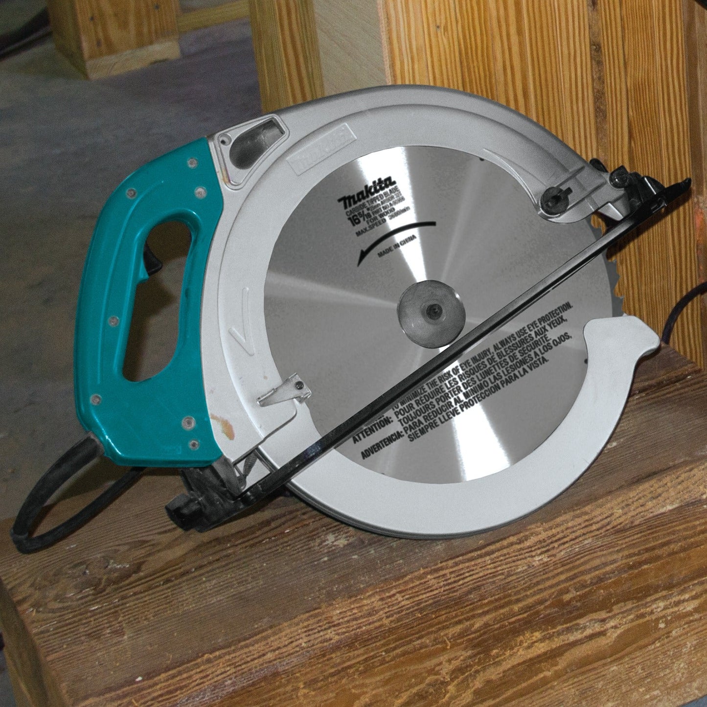 Makita 5402NA 16‘5/16" Circular Saw