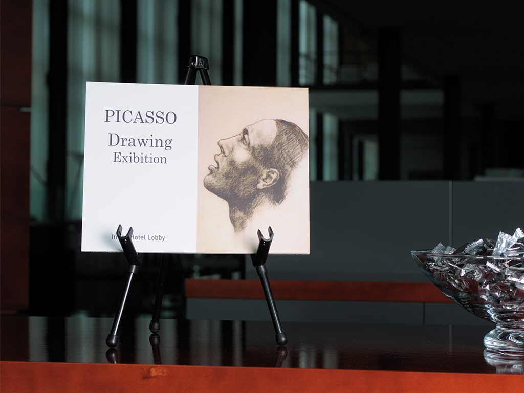 MasterVision FLX07201MV Tabletop Tripod Display Easel