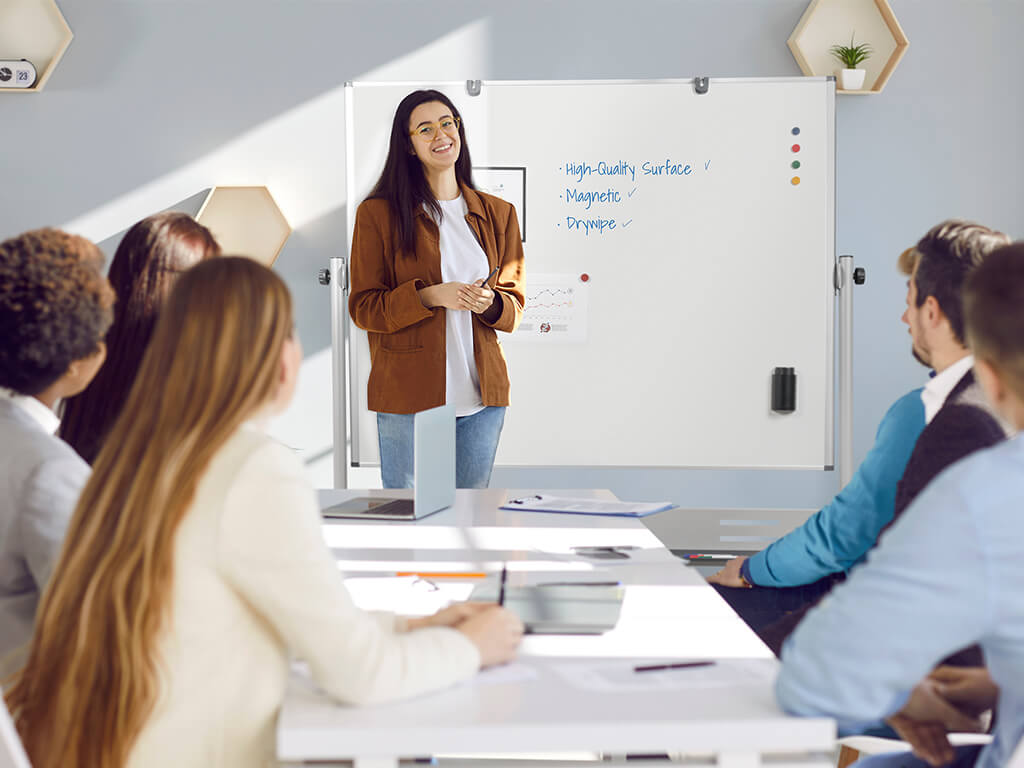 MasterVision QR5203 Heavy-Duty Magnetic Reversable Easel