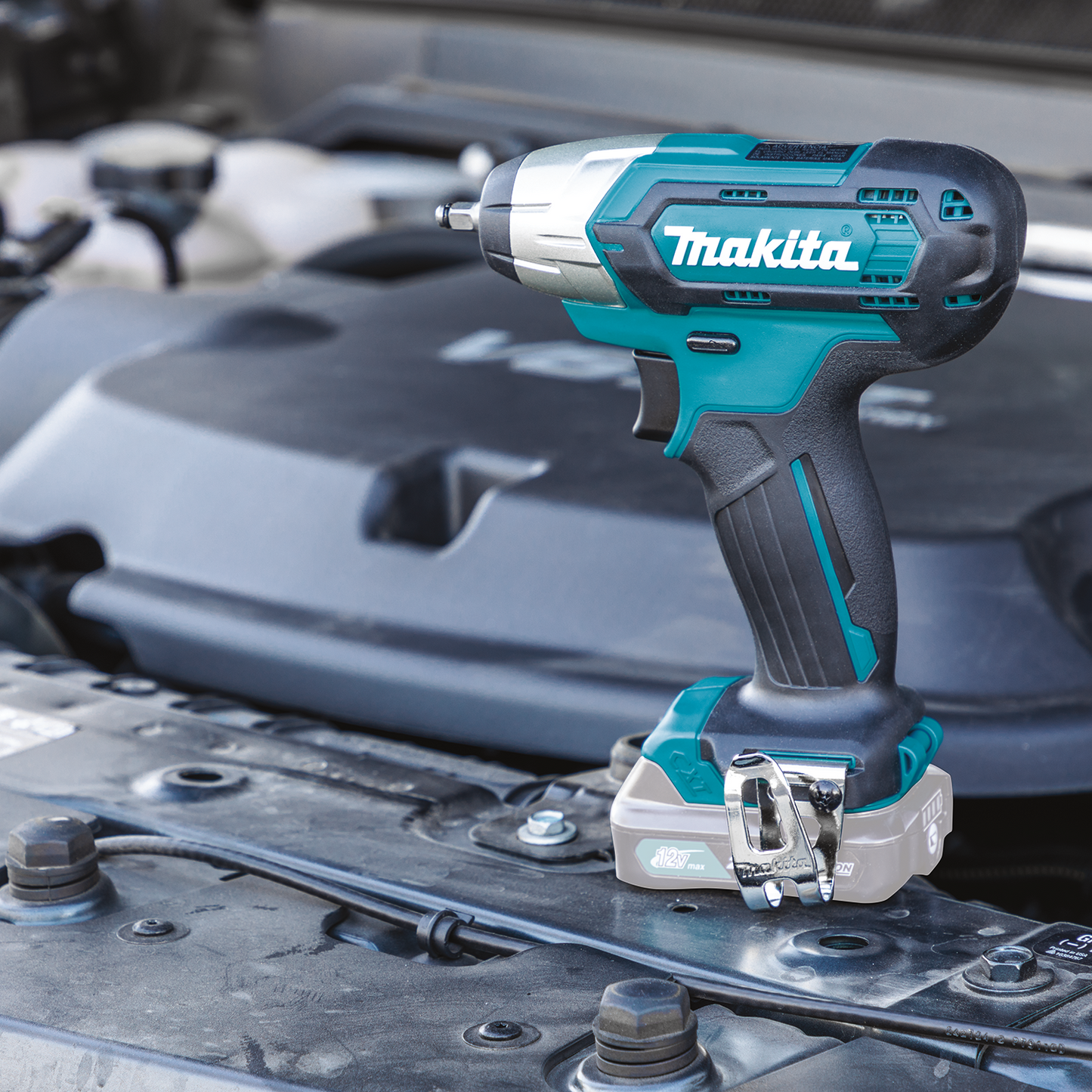 Makita WT04Z 12V max CXT® Lithium‘Ion Cordless 1/4" Impact Wrench, Tool Only