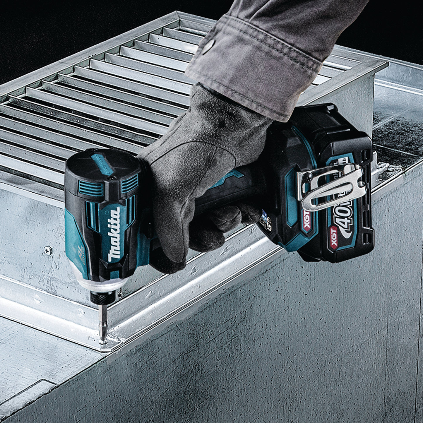 Makita GDT01D 40V max XGT® Brushless Cordless 4‘Speed Impact Driver Kit (2.5Ah)