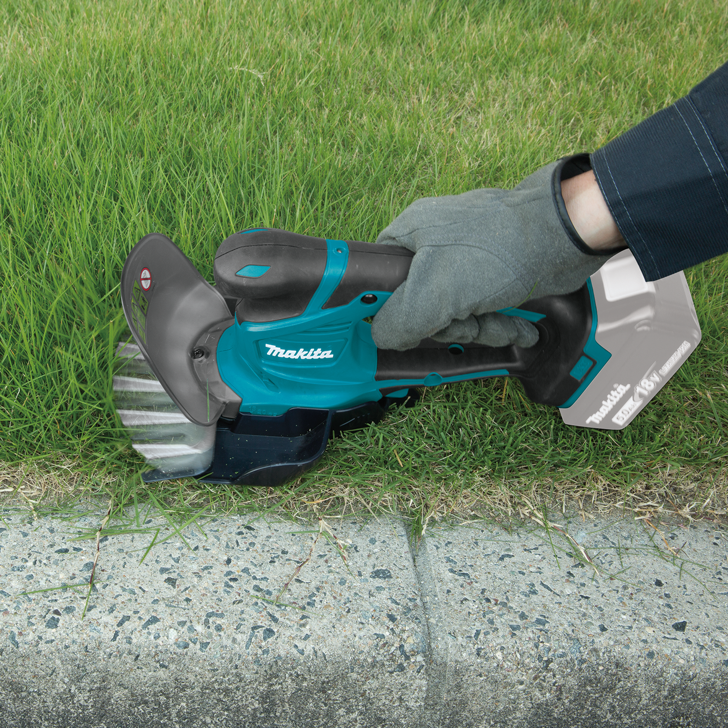 Makita MU04Z 12V max CXT® Lithium‘Ion Cordless Grass Shear, Tool Only