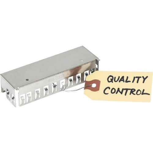 Avery® AVE12601 Avery® Shipping Tags with Wire, 11.5 pt. Stock, 2-3/4"x1-3/8" , 1,000 Manila Hang Tags