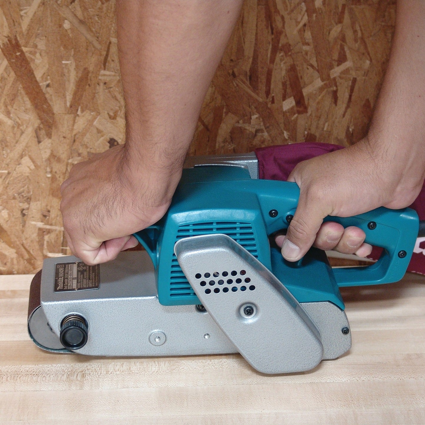 Makita 9924DB 3" x 24" Belt Sander