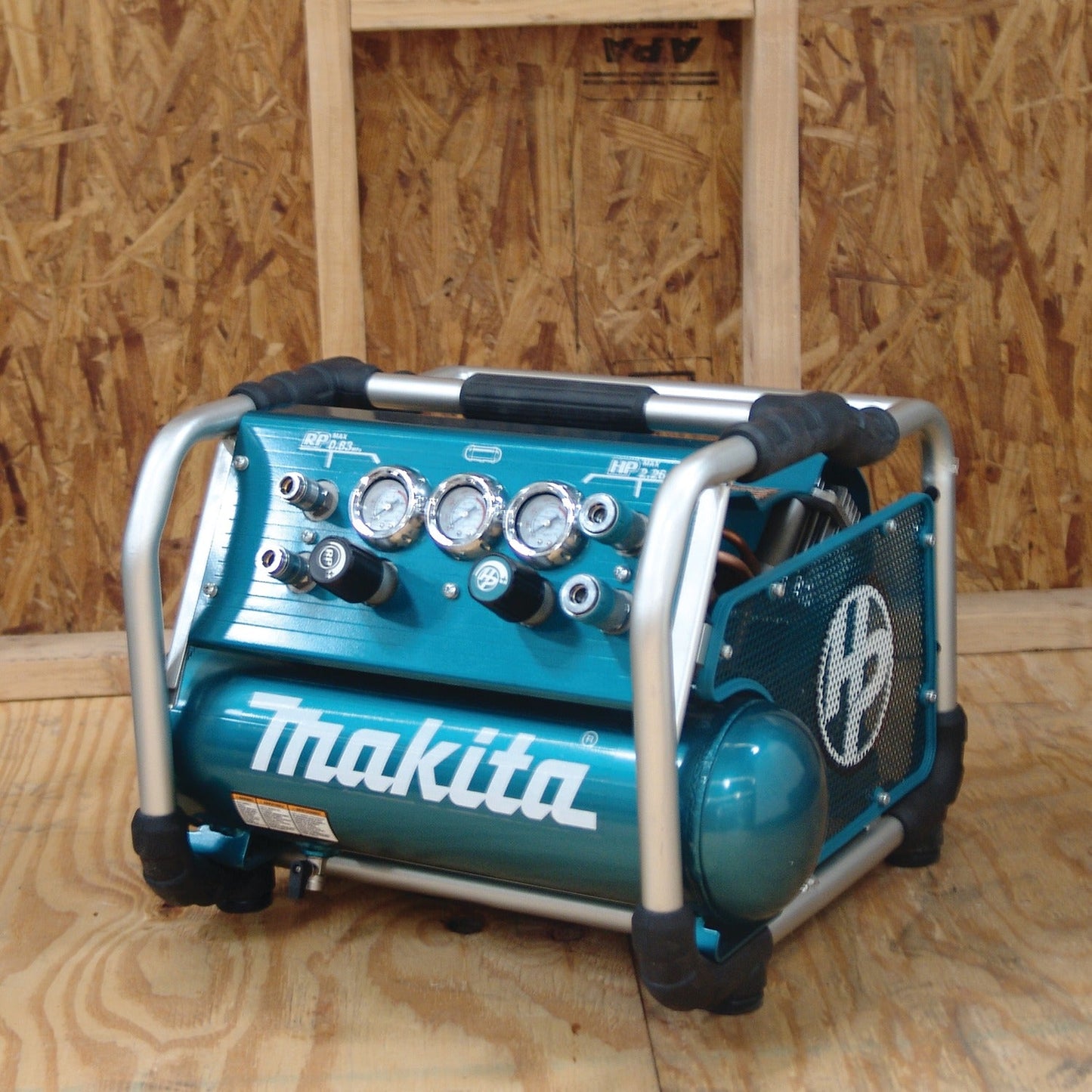 Makita AC310H 2.5 HP* High Pressure Air Compressor