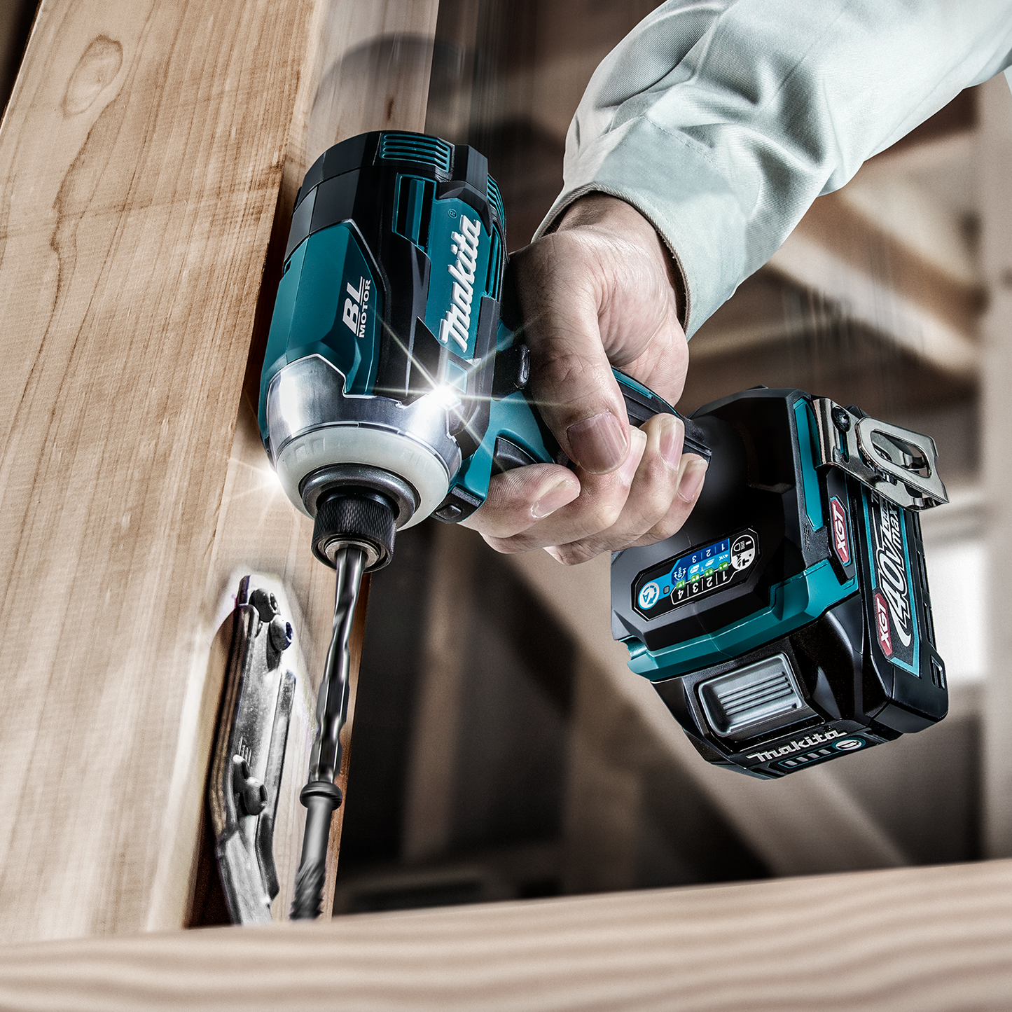 Makita GT200D 40V max XGT® Brushless Cordless 2‘Pc. Combo Kit (2.5Ah)