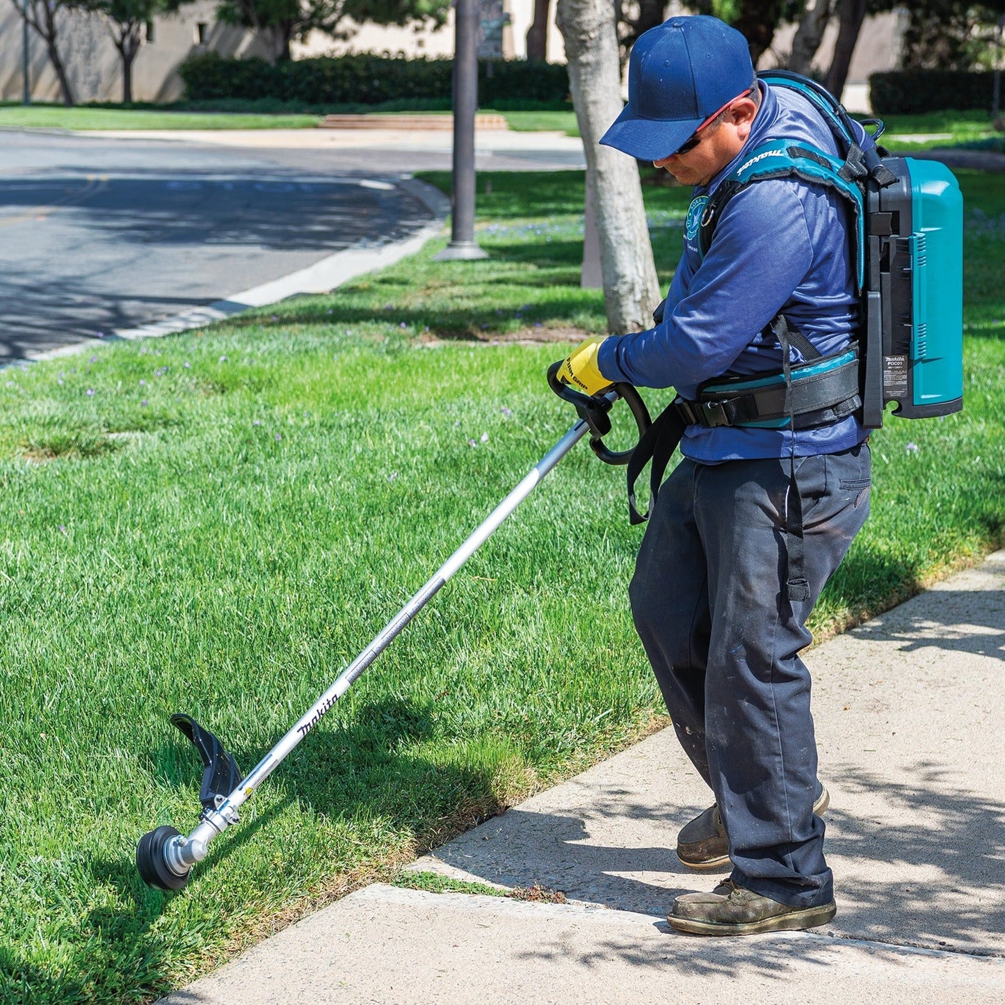 Makita CRU03Z 40V max ConnectX, Brushless String Trimmer, Tool Only