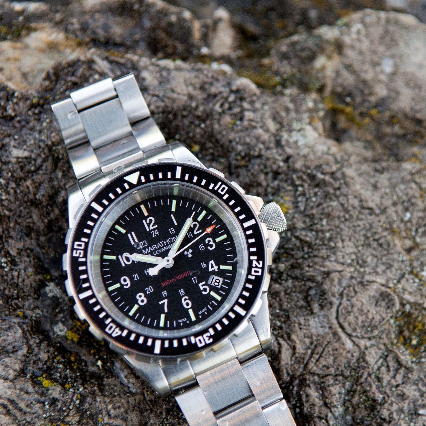 Marathon WW194007SS-0112 Large Diver's Quartz (TSAR) - 41mm with Stainless Steel MA bracelet