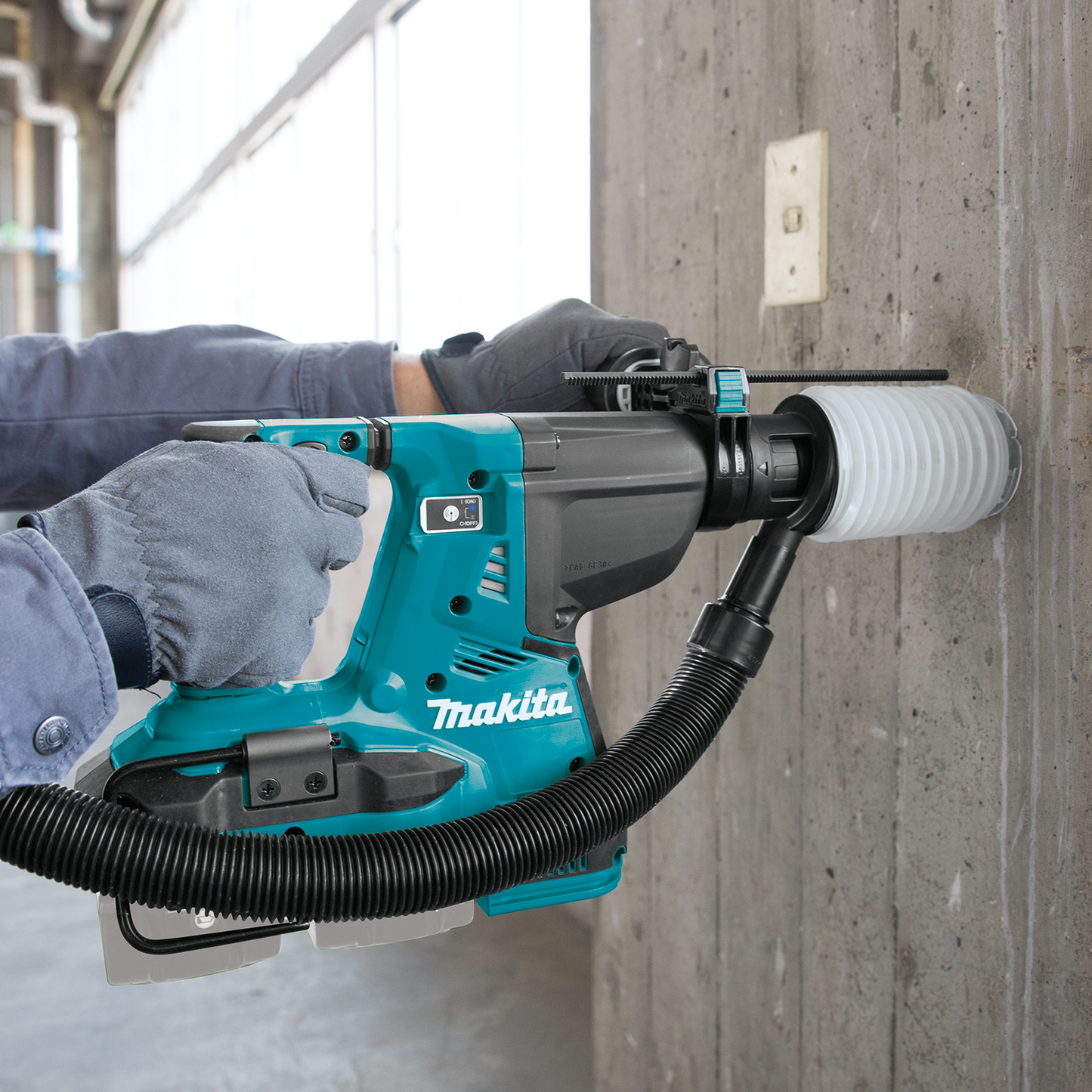 Makita XRH11Z 36V (18V X2) LXT® Brushless 1‘1/8" SDS‘PLUS AVT® Rotary Hammer, AFT®, AWS® Capable, Tool Only