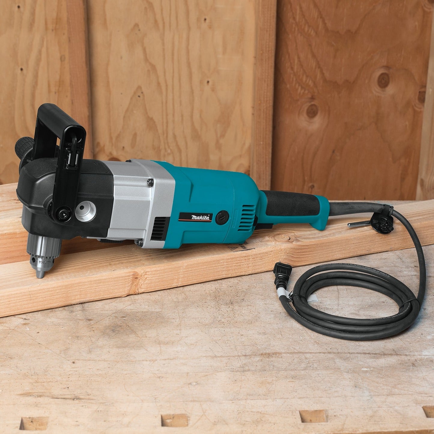 Makita DA4031 1/2" Angle Drill, 2‘Speed, Reversible