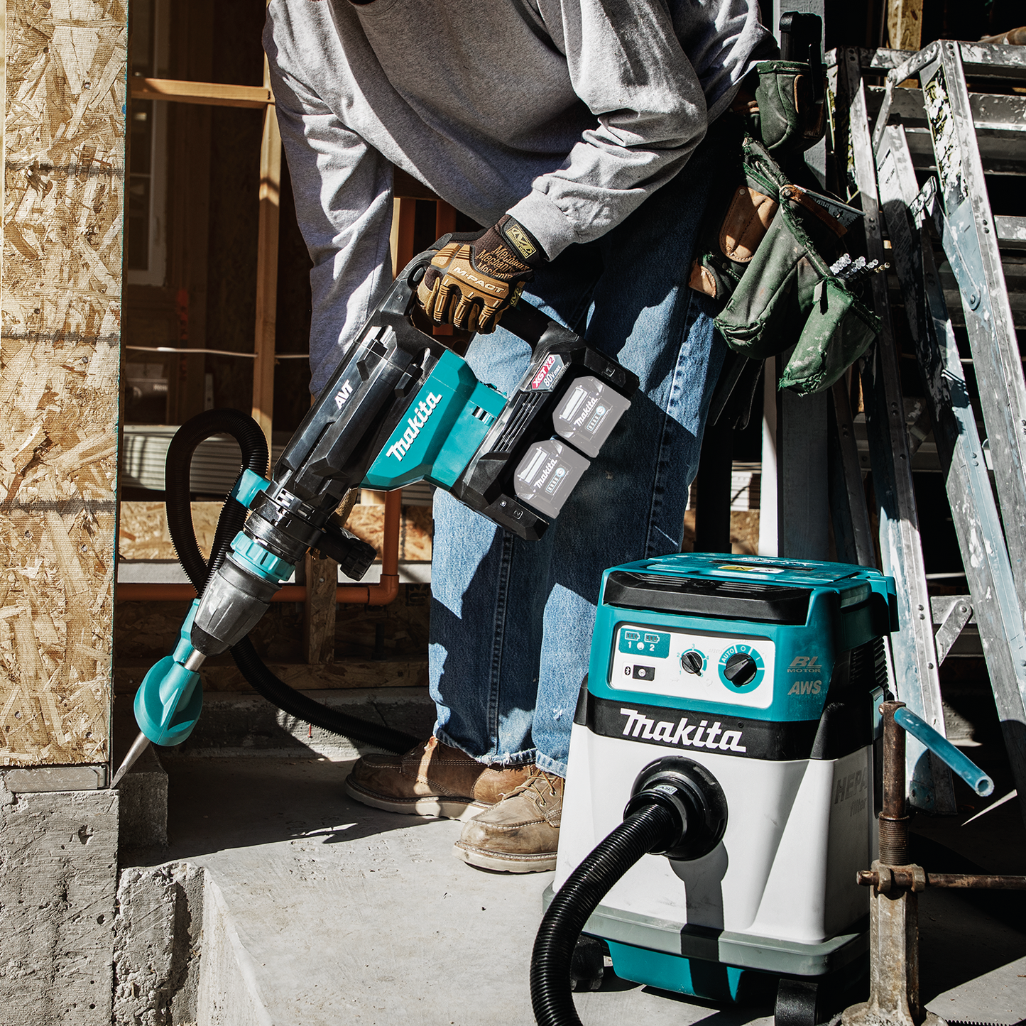 Makita GMH02Z 80V max (40V max X2) XGT® Brushless 28 lb. SDS‘ MAX AVT® Demolition Hammer, AWS® Capable, Tool Only