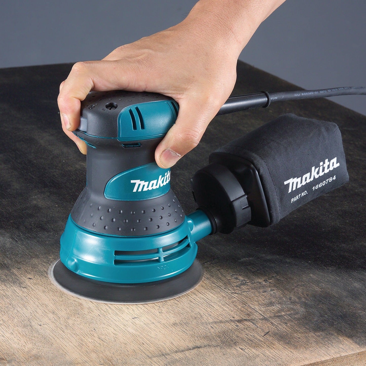 Makita BO5031K 5" Random Orbit Sander, variable speed, with Tool Case