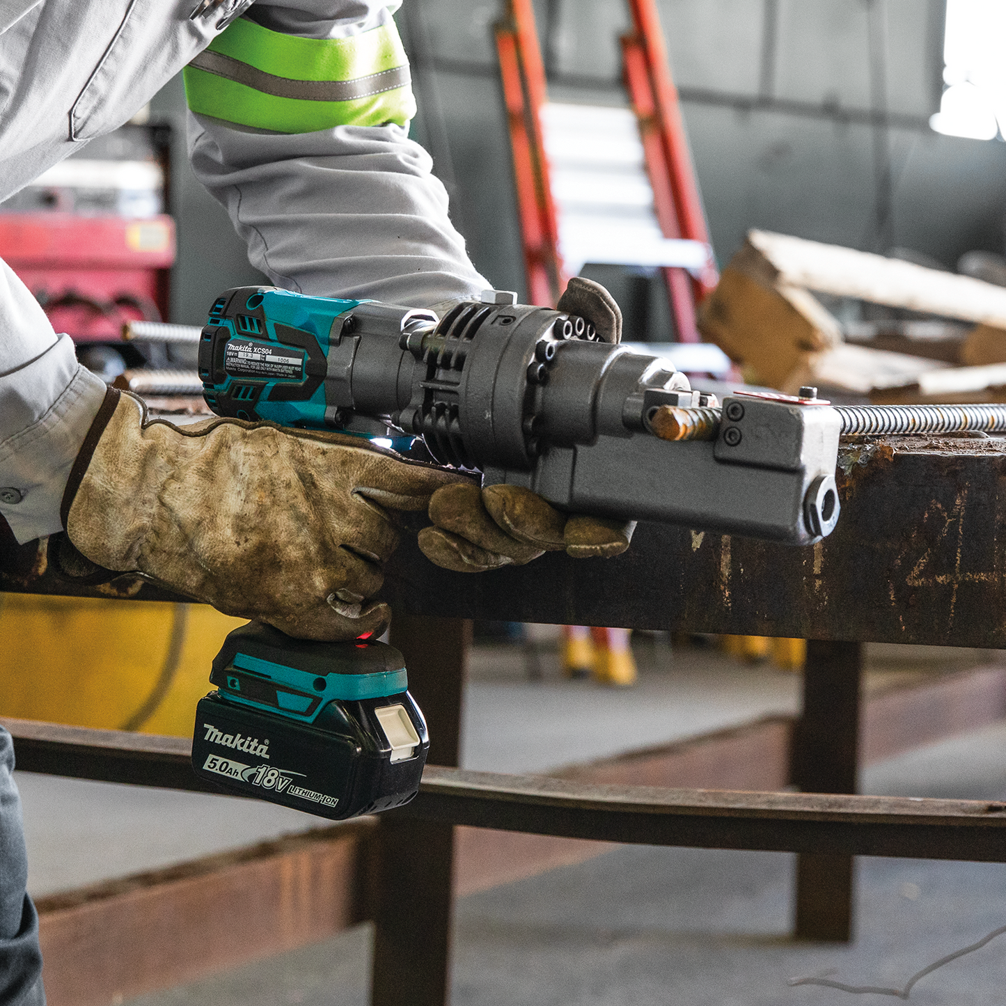 Makita XCS04T1 18V LXT® Lithium‘Ion Brushless Cordless Rebar Cutter Kit (5.0Ah)