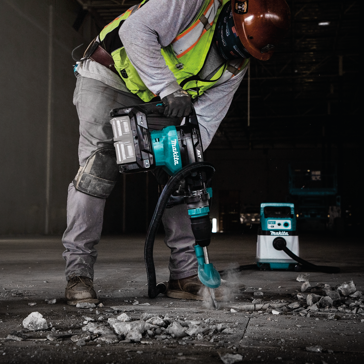 Makita GMH02Z 80V max (40V max X2) XGT® Brushless 28 lb. SDS‘ MAX AVT® Demolition Hammer, AWS® Capable, Tool Only