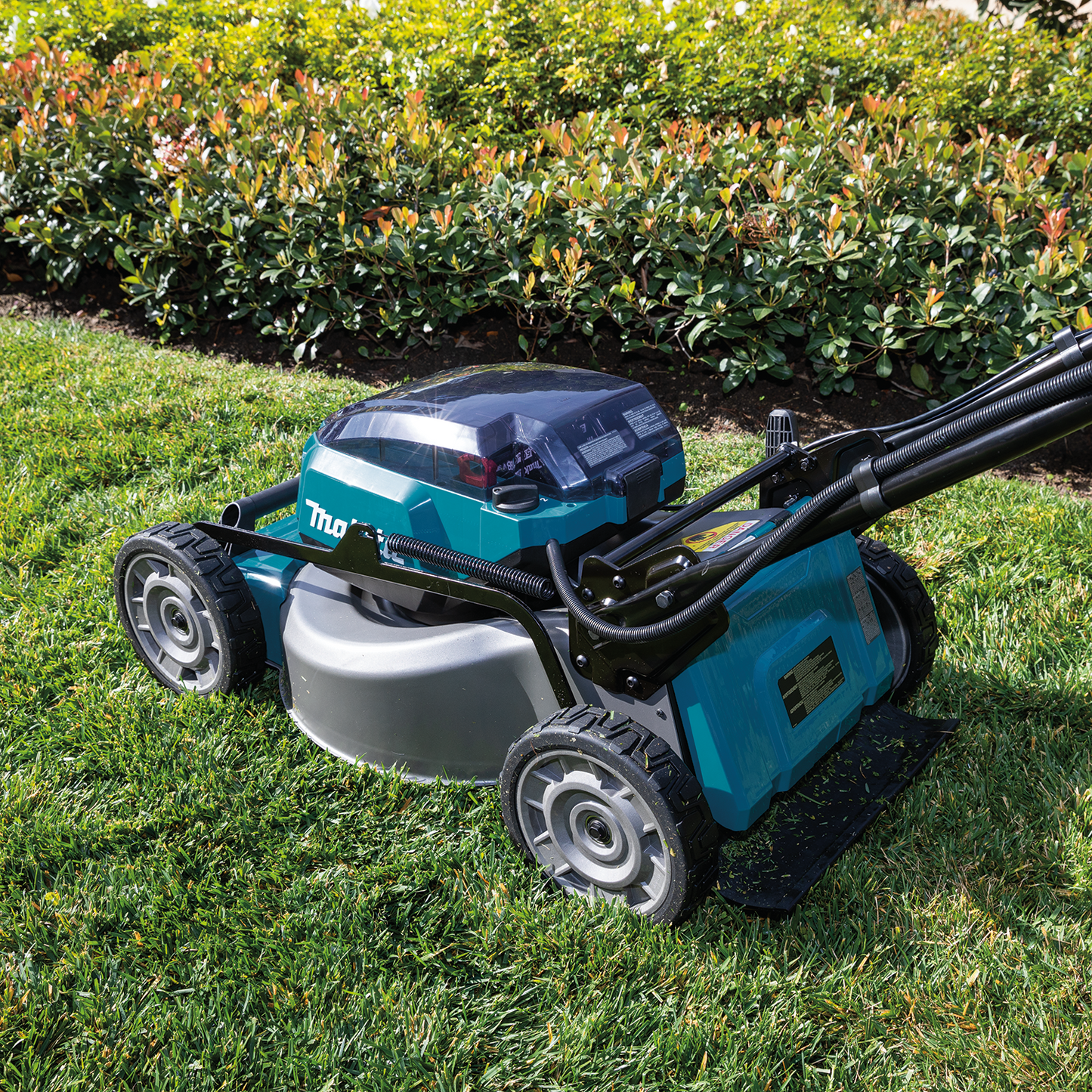 Makita XML06Z 36V (18V X2) LXT® Brushless 18" Self‘Propelled Commercial Lawn Mower, Tool Only