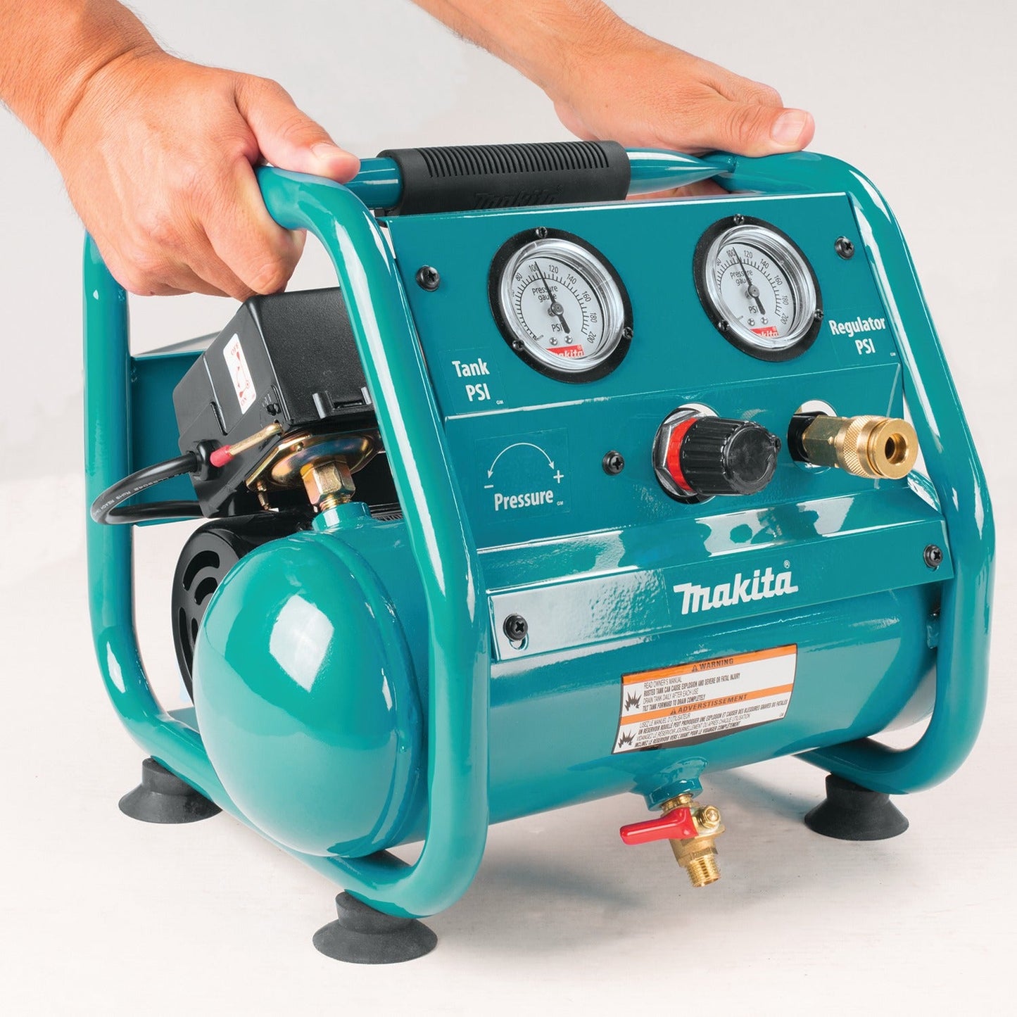 Makita AC001 Compact Air Compressor