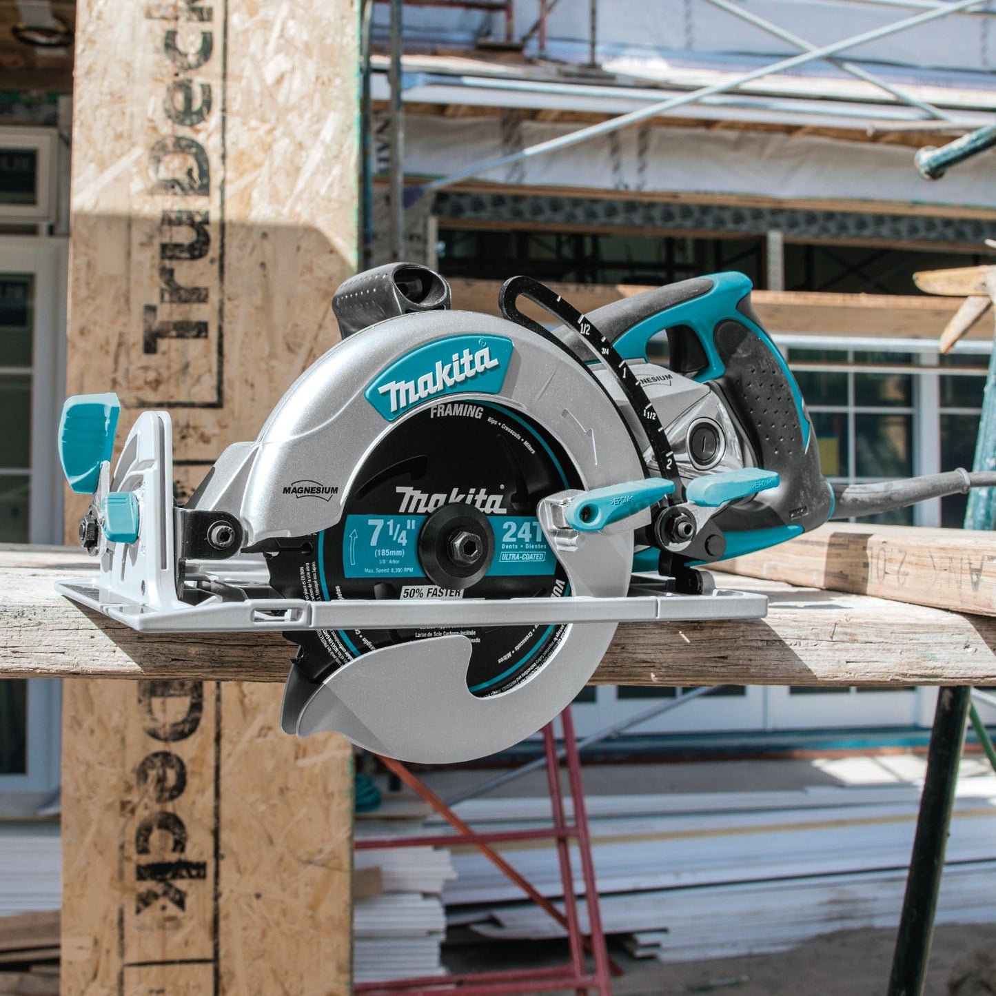 Makita 5377MG 7‘1/4" Magnesium Hypoid Saw