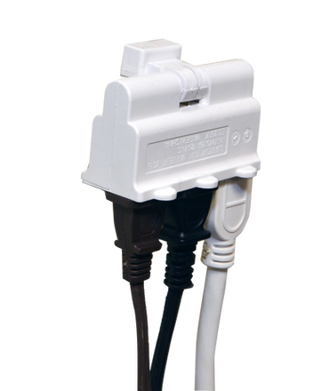 GoGreen Power GG-03420W 3-Outlet Polarized Swivel Tap - 15amp, White