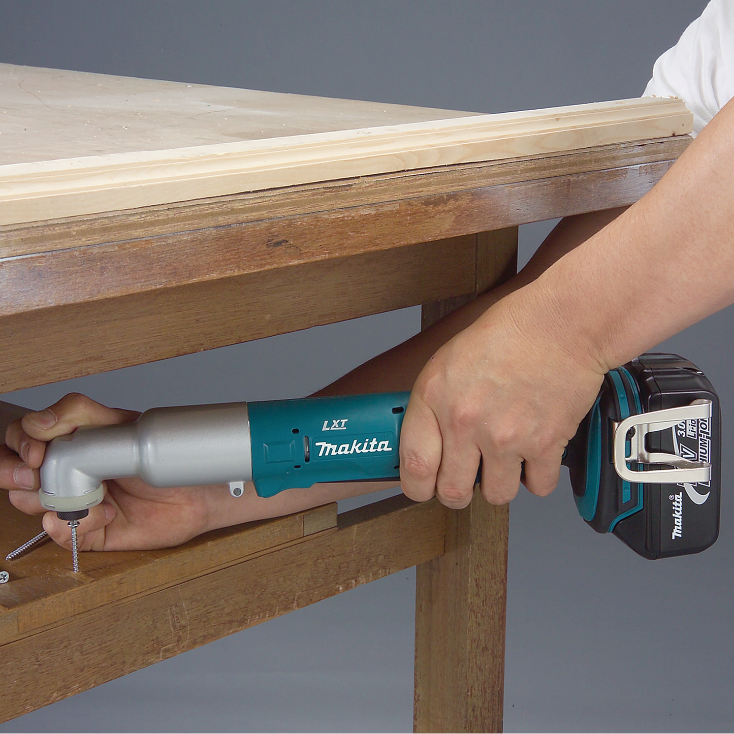 Makita XLT01 18V Lxt® Lithiumion Cordless Angle Impact Driver Kit