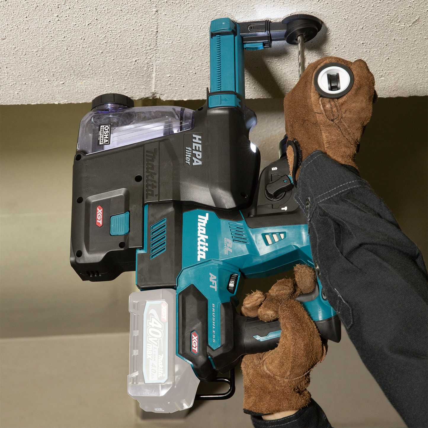 Makita GRH01ZW 40V max XGT® Brushless Cordless 1‘1/8" SDS‘PLUS AVT® Rotary Hammer w/ Dust Extractor, AFT®, AWS® Capable, Tool Only