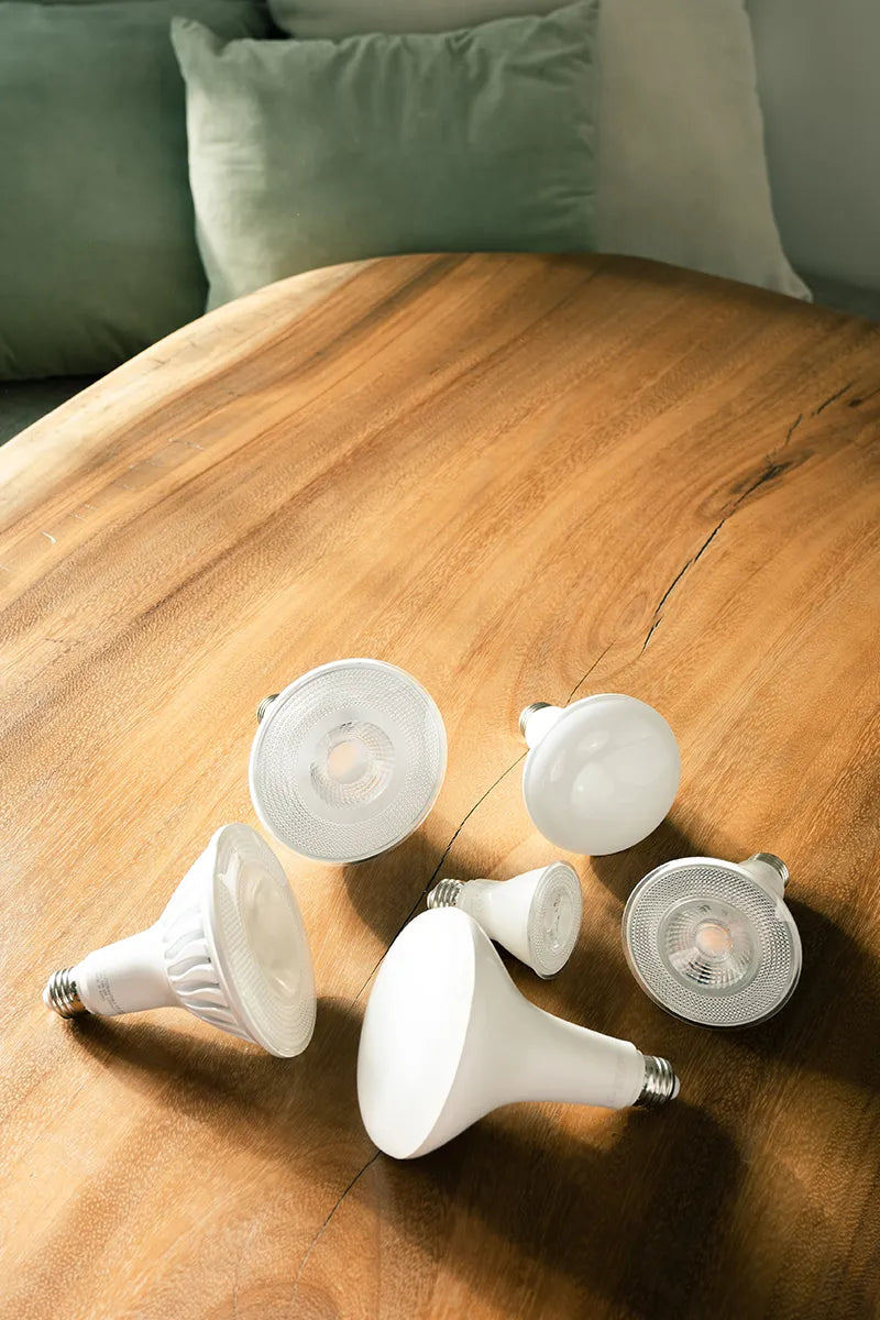 Euri Lighting EB40-11W5050CEC E-Lite LED CA Compliant 80-Watt Equivalent BR40 Lamp E26 Base Dimmable