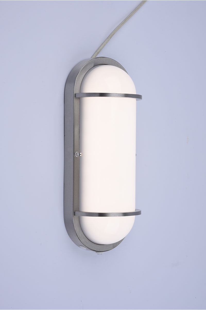 Euri Lighting EOL-WL16FR-3100se Residential LED 12.5-Watt Oval Wall Sconce Wet Rated 6 Color Selectable Non-Dimmable Photocell Sensor