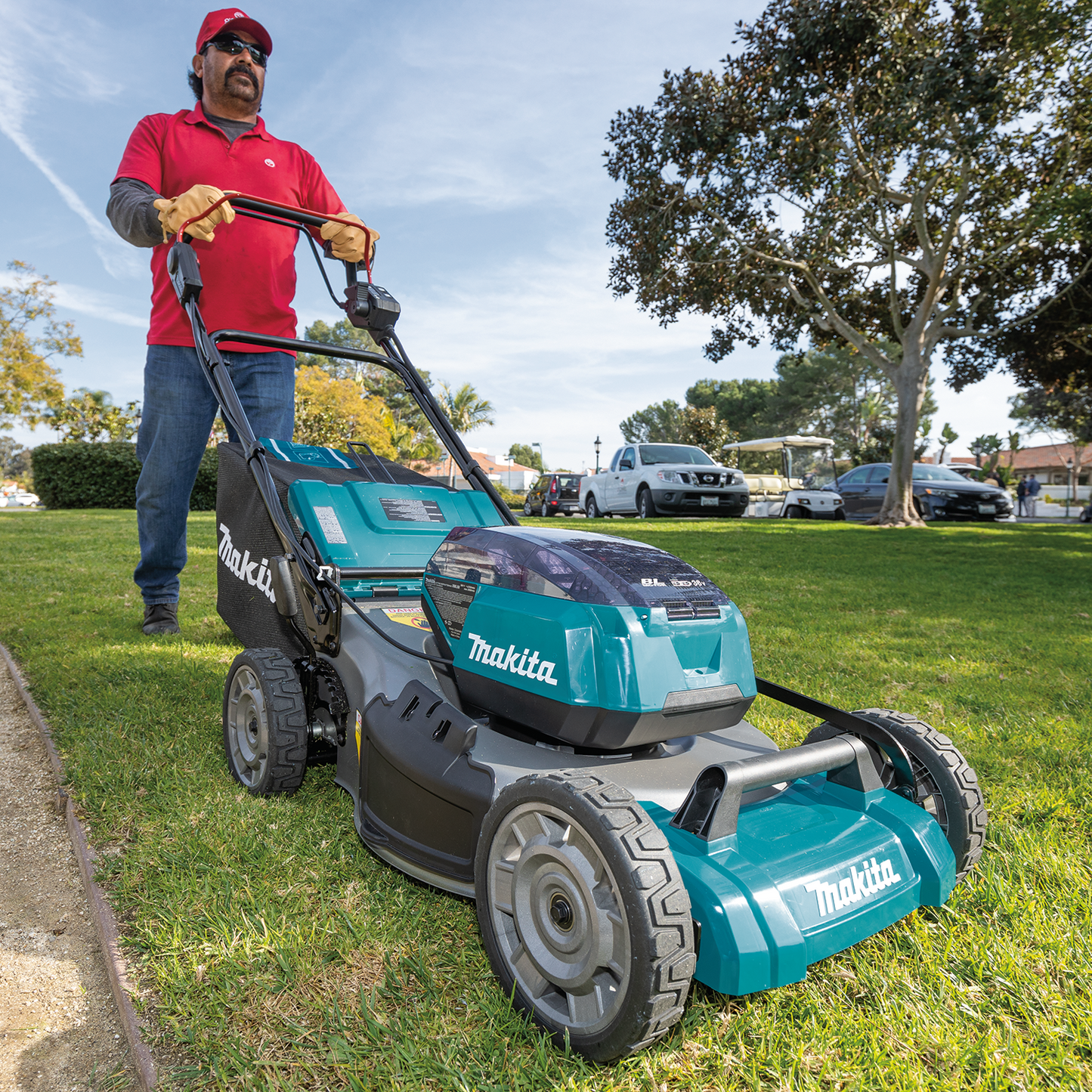 Makita XML08Z 36V (18V X2) LXT® Brushless 21" Self‘Propelled Commercial Lawn Mower, Tool Only