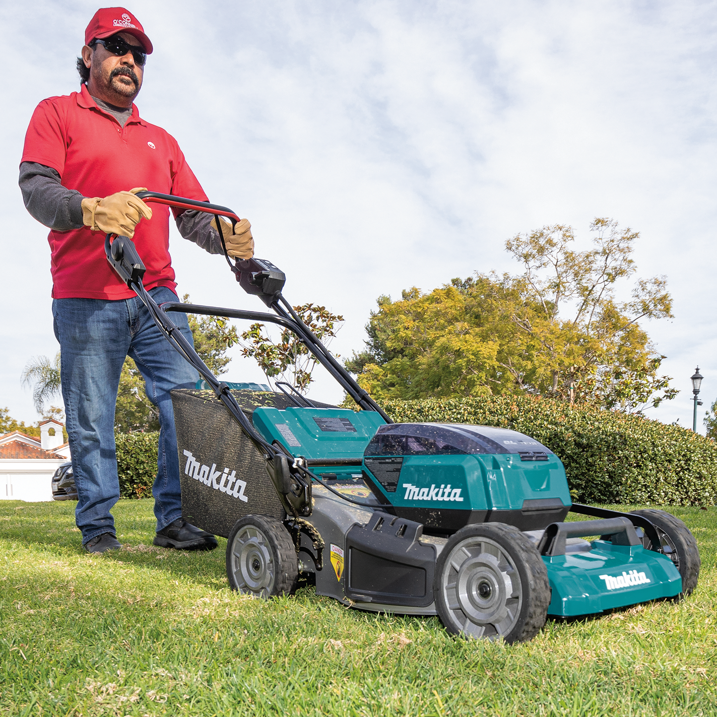 Makita XML08Z 36V (18V X2) LXT® Brushless 21" Self‘Propelled Commercial Lawn Mower, Tool Only