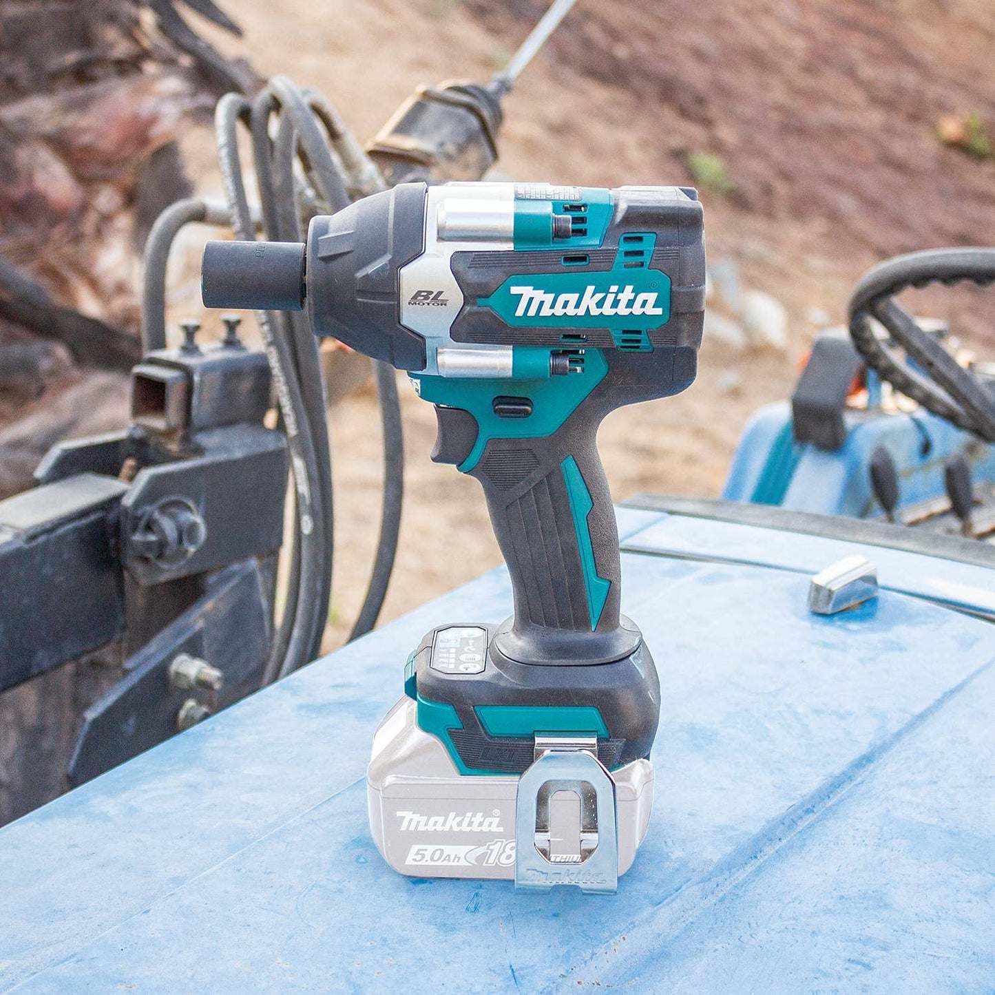 Makita XWT18XVZ 18V LXT® Lithium‘Ion Brushless Cordless 4‘Speed Mid‘Torque 1/2" Sq. Drive Utility Impact Wrench w/ Detent Anvil, Tool Only