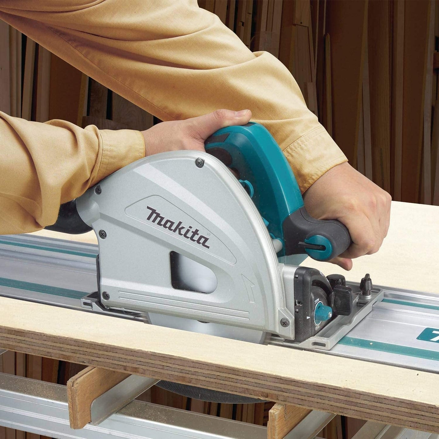 Makita SP6000J1 6 1/2" Plunge Circular Saw Kit, With Stackable Tool Case And 55" Guide Rail