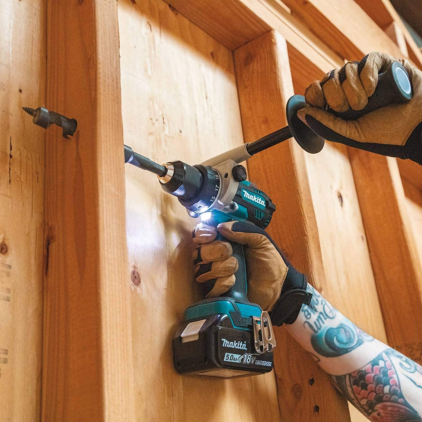 Makita XT454T 18V LXT® Lithium‘Ion Brushless Cordless 4‘Pc. Combo Kit (5.0Ah)