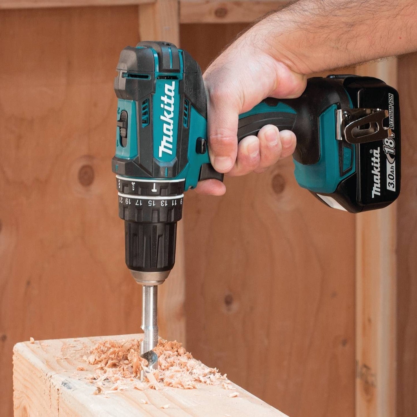 Makita XT442 18V LXT® Lithium‘Ion Cordless 4‘Pc. Combo Kit (3.0Ah)