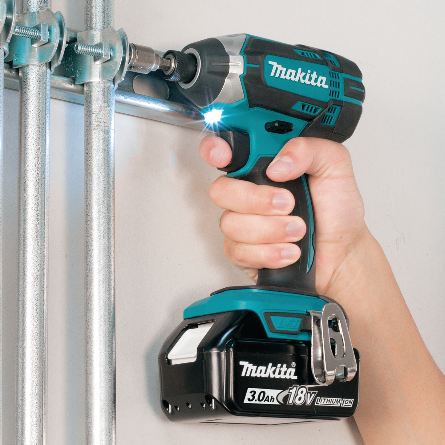 Makita XT704 18V LXT® Lithium‘Ion Cordless 7‘Pc. Combo Kit (3.0Ah)