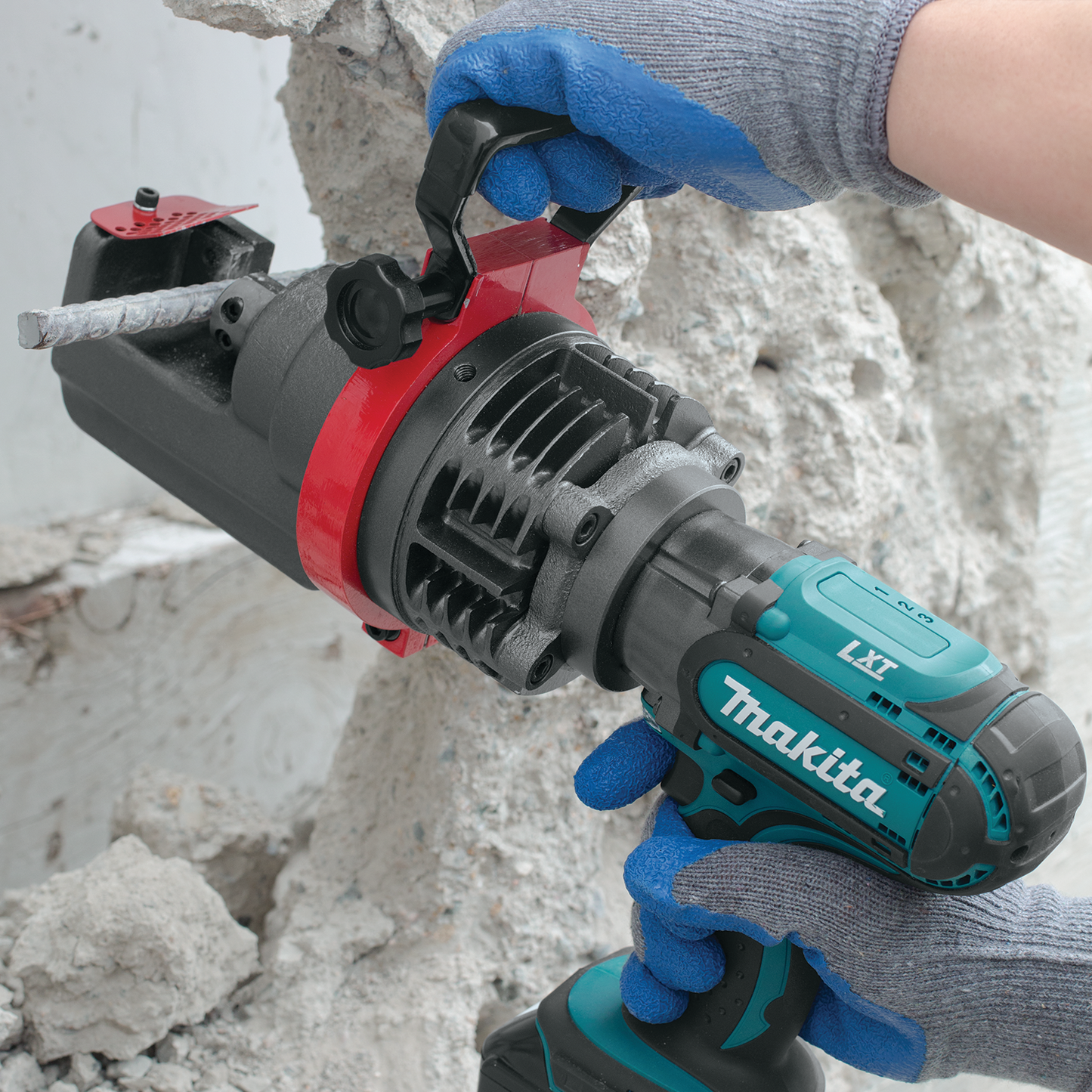 Makita XCS01Z 18V LXT® Lithium‘Ion Cordless Rebar Cutter, Tool Only