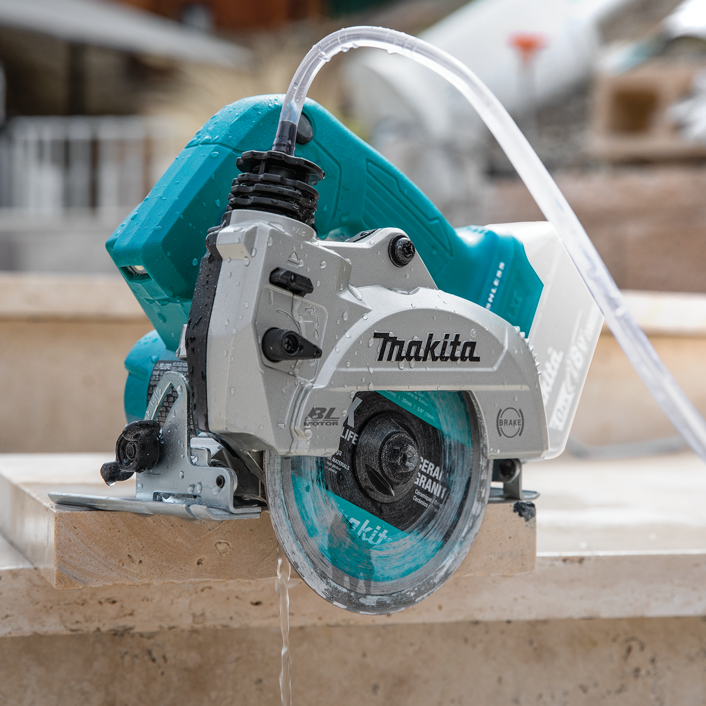 Makita XCC01Z 18V LXT® Lithium‘Ion Brushless Cordless 5" Wet/Dry Masonry Saw, AWS® Capable, Tool Only