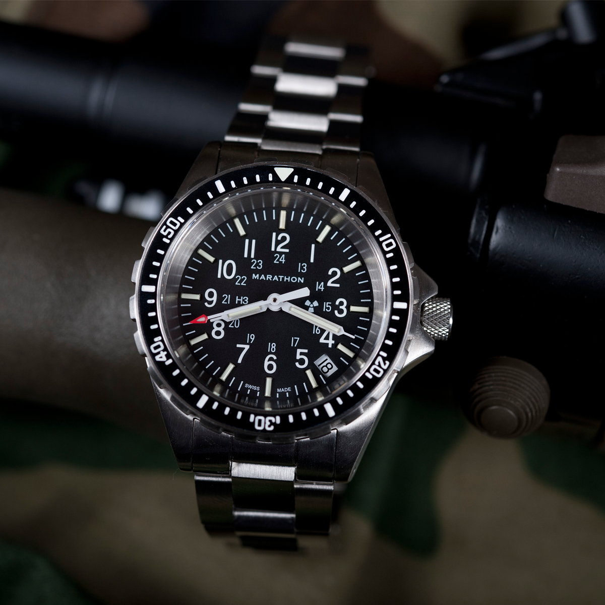 Marathon WW194027SS-0108 Medium Diver's Quartz (MSAR Quartz) - 36mm with Stainless Steel MA Bracelet