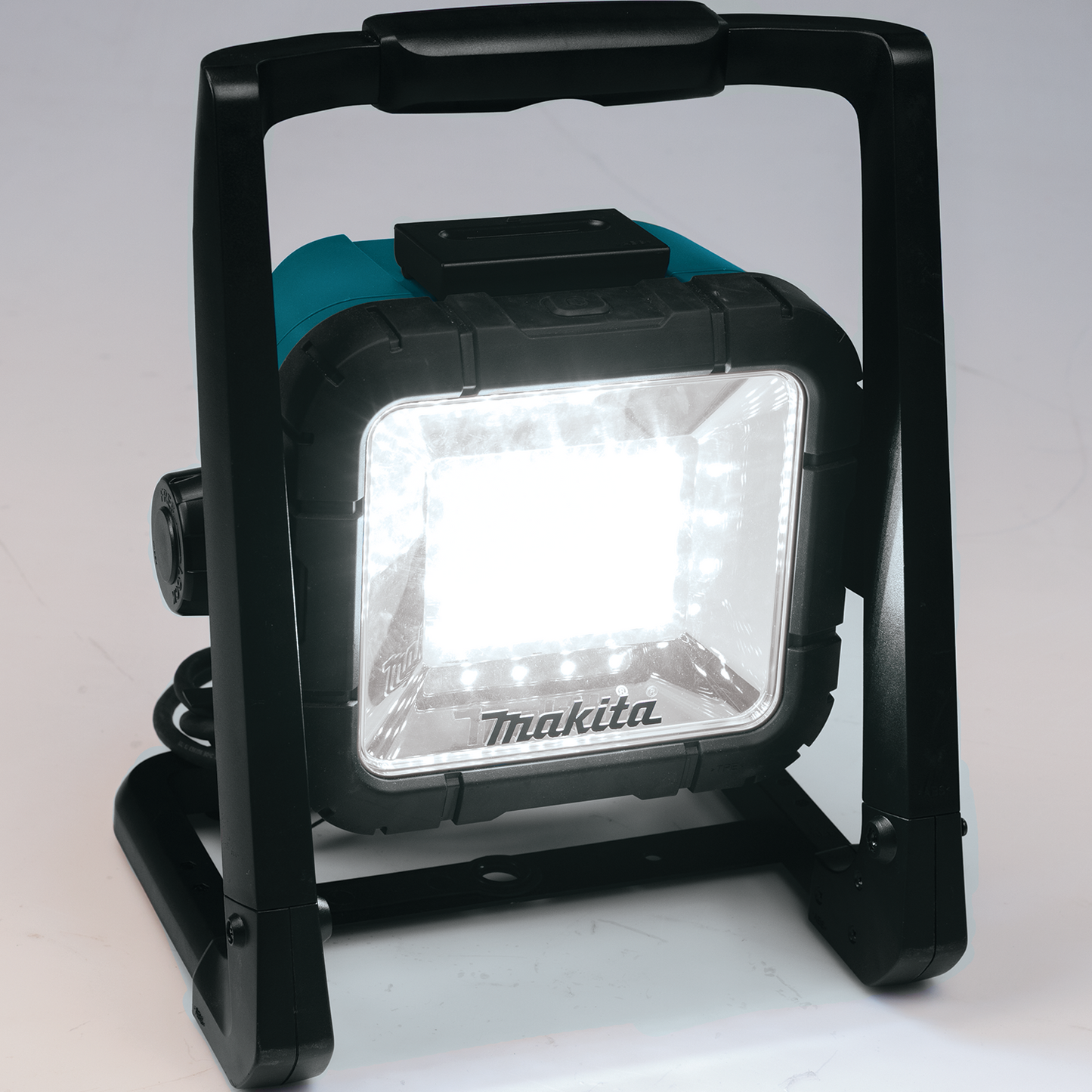 Makita DML805 18V LXT® Lithium‘Ion Cordless/Corded 20 L.E.D. Work Light, Light Only