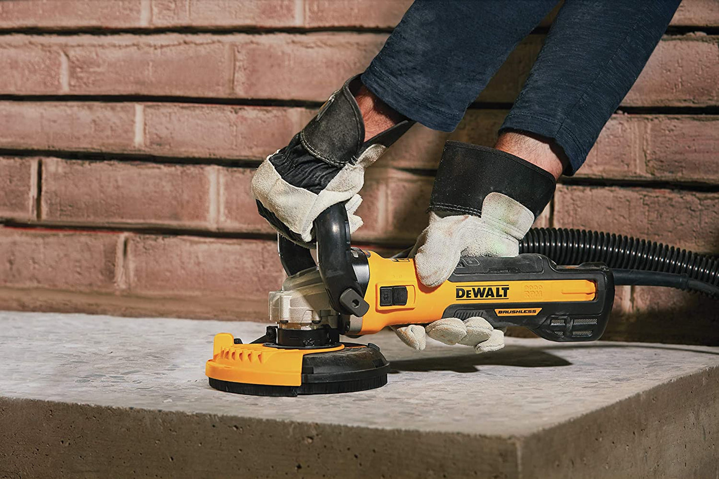 Dewalt DWE46253 5 In. Brushless Surfacing Grinder Kit With Kickback Brake