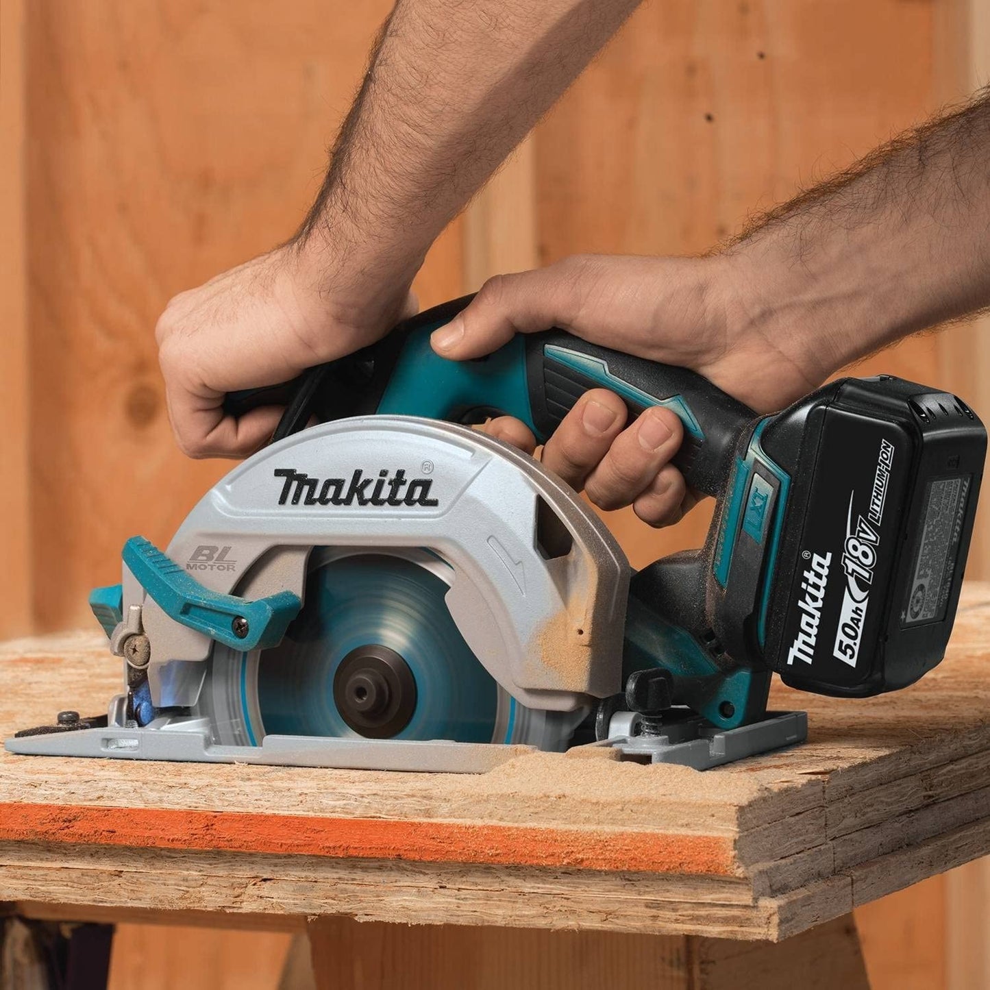 Makita XT446T 18V LXT® Lithium‘Ion Brushless Cordless 4‘Pc. Combo Kit (5.0Ah)