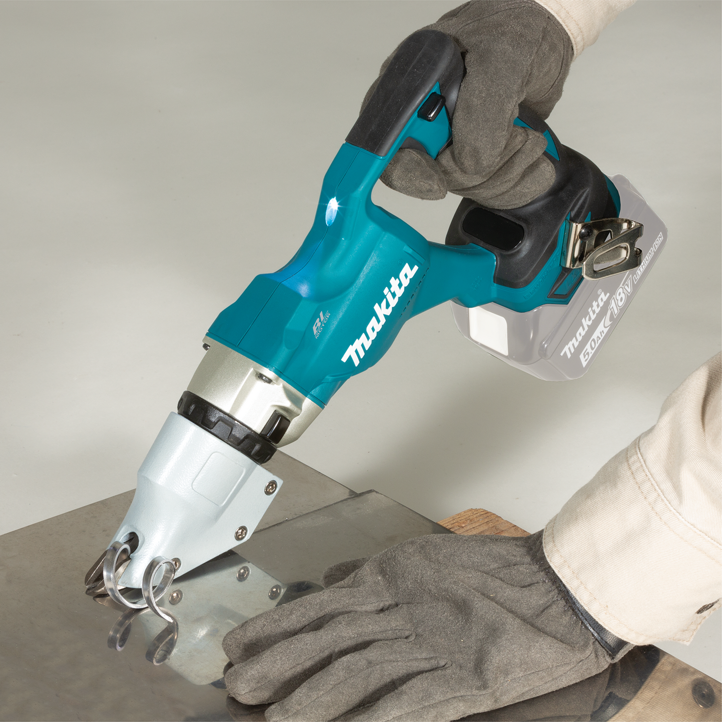 Makita XSJ03Z 18V LXT® Lithium‘Ion Brushless Cordless 14 Gauge Straight Shear, Tool Only