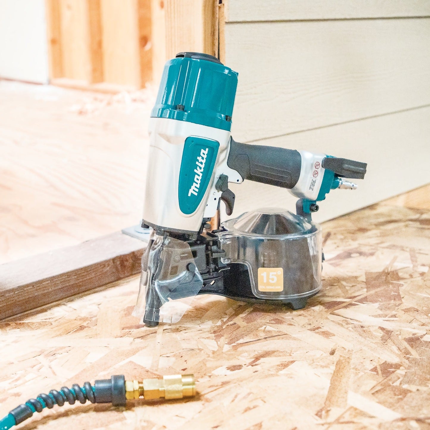 Makita AN613 15° 2‘1/2" Siding Coil Nailer