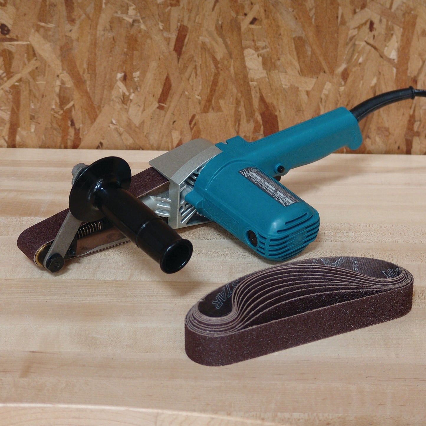 Makita 9031 1‘1/8" x 21" Belt Sander
