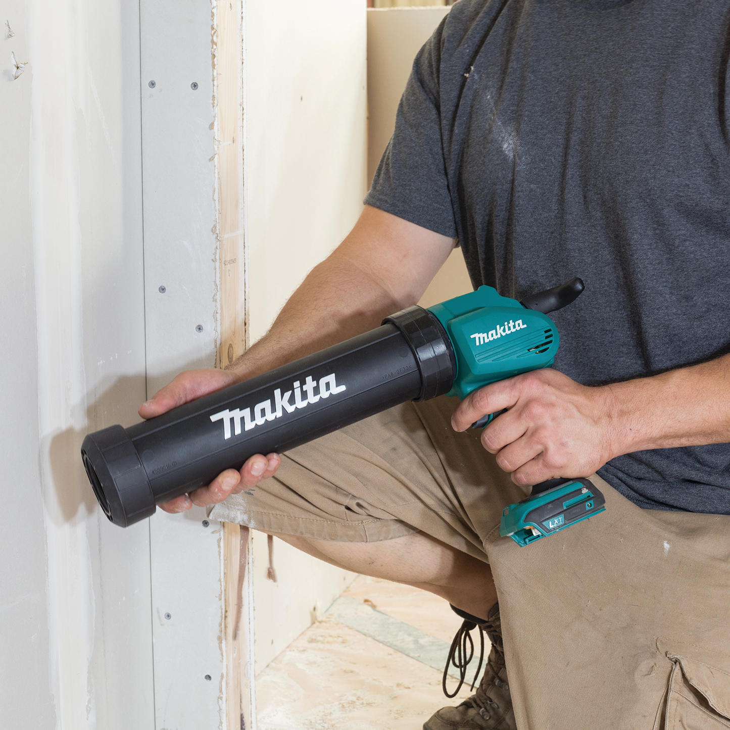 Makita XGC01ZC 18V LXT® Lithium‘Ion Cordless 29 oz. Caulk and Adhesive Gun, Tool Only