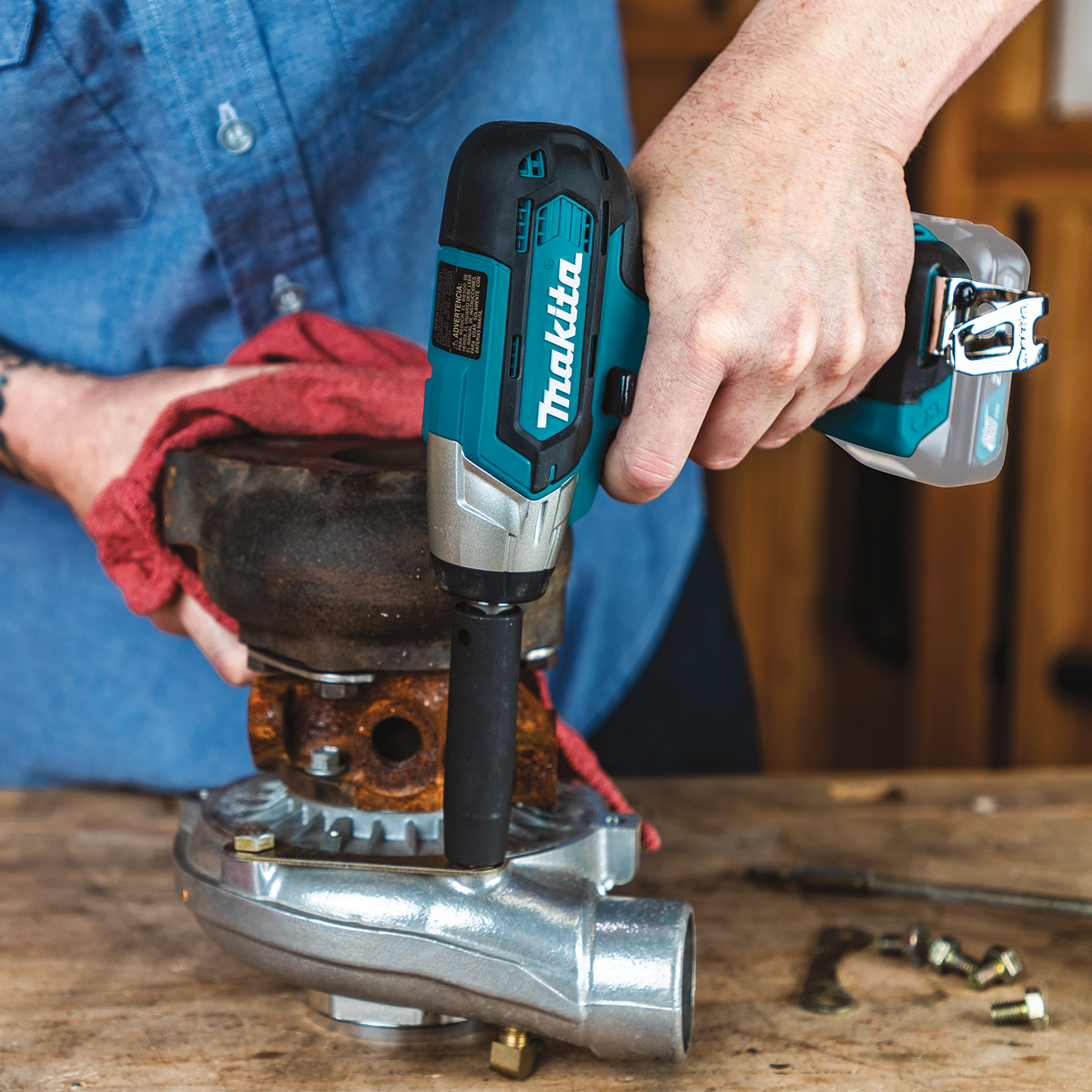 Makita WT03Z 12V max CXT® Lithium‘Ion Cordless 1/2" Sq. Drive Impact Wrench, Tool Only