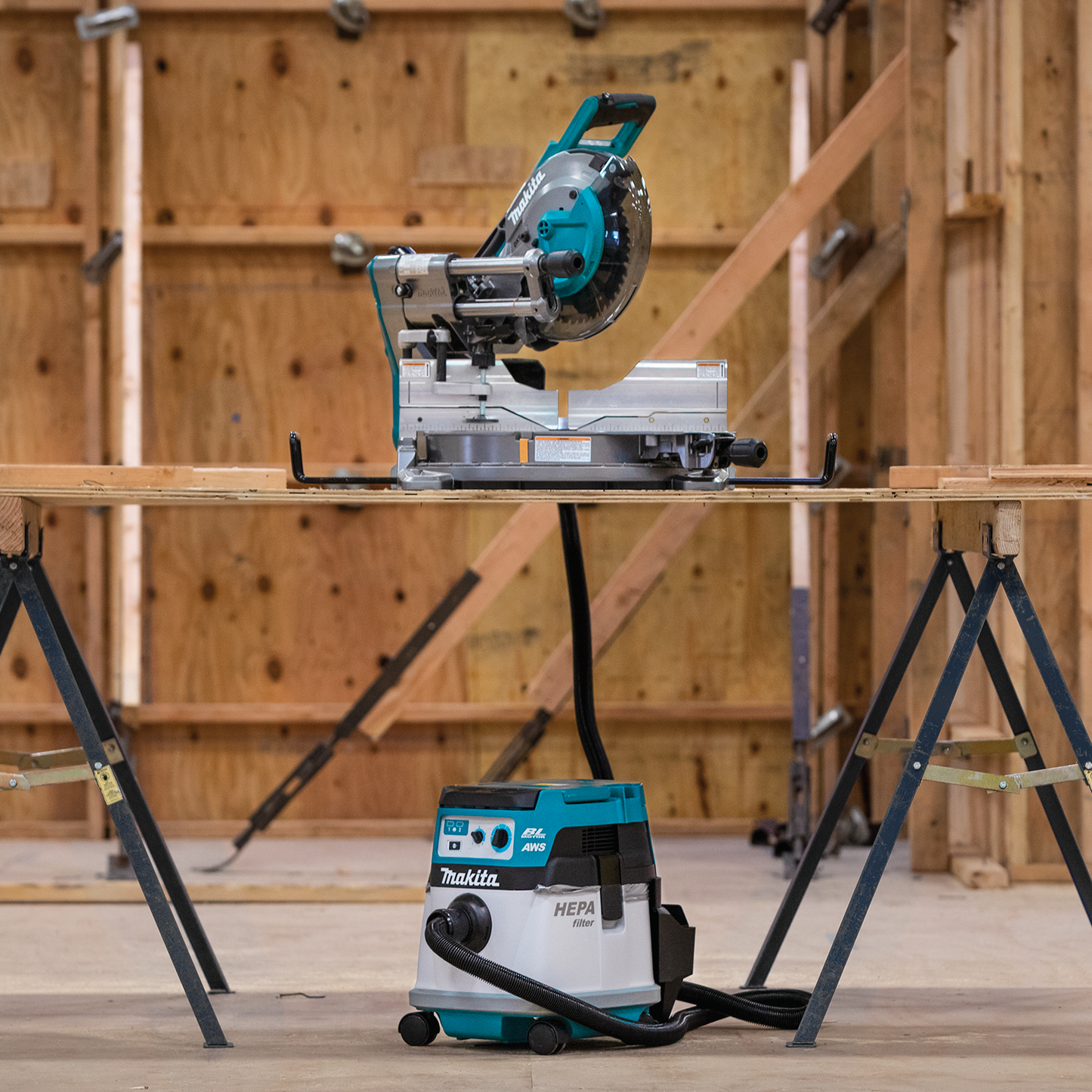 Makita GSL03Z 40V max XGT® Brushless Cordless 10" Dual‘Bevel Sliding Compound Miter Saw, AWS® Capable, Tool Only