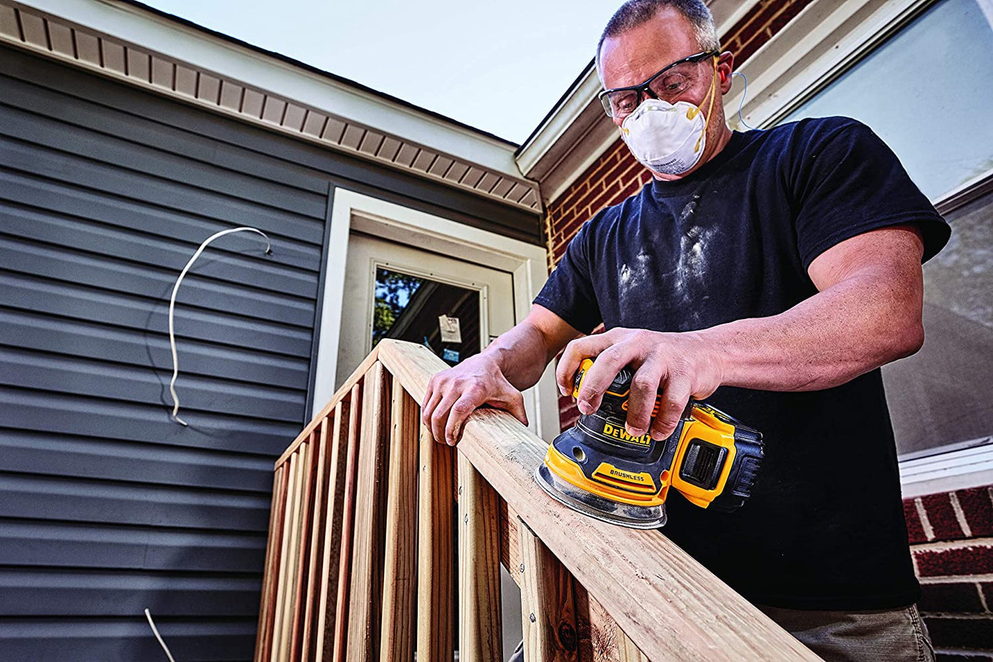 Dewalt DCW210B 20V Max* Xr® 5 In Brushless Cordless Variable-Speed Random Orbital Sander (Tool Only)