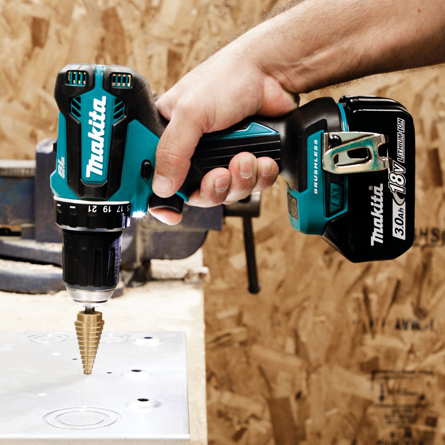 Makita XT281S 18V LXT® Lithium‘Ion Brushless Cordless 2‘Pc. Combo Kit (3.0Ah)