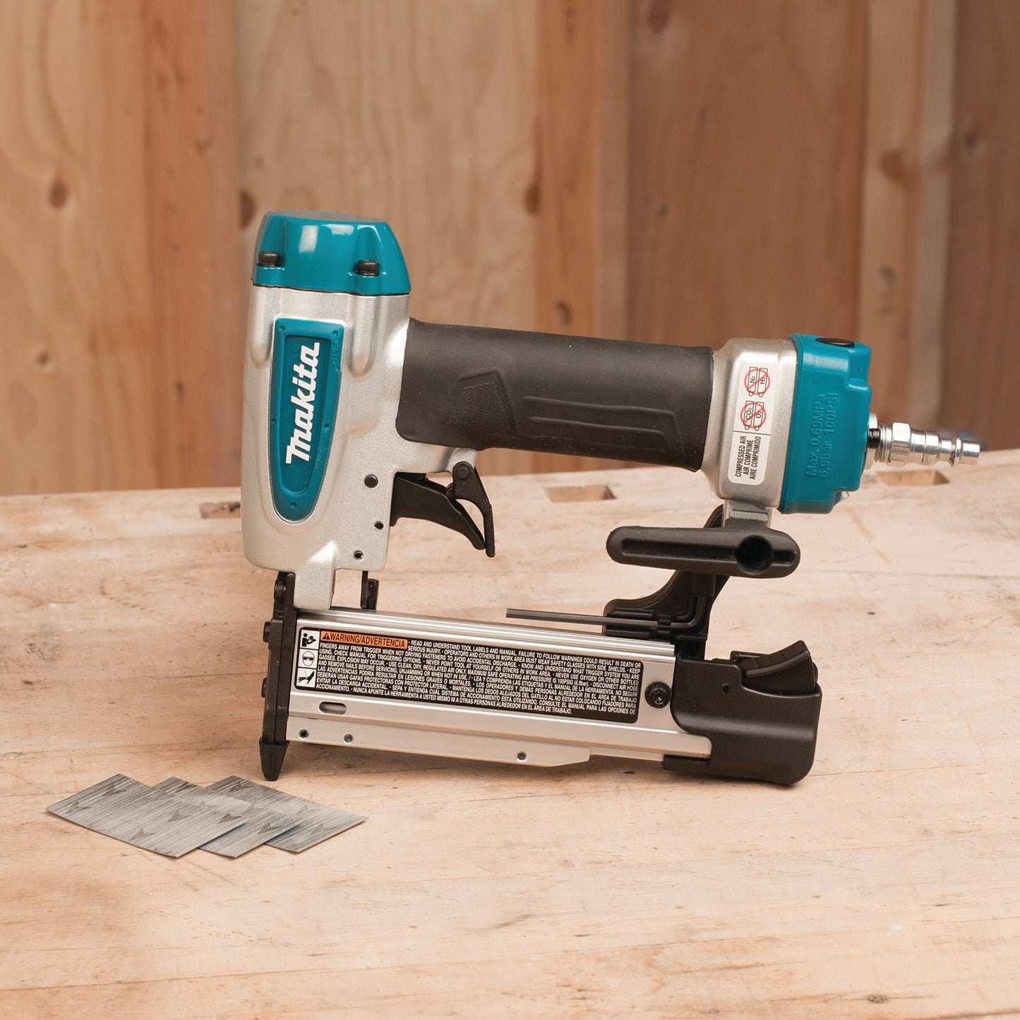 Makita AF353 23 Gauge, 1˜3/8" Pin Nailer